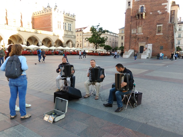 аккордионисты на улице