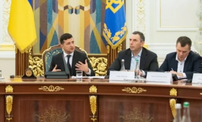 «Готовы бороться за каждую копейку»: Зеленский призывает инвестировать в Украину