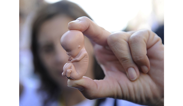 Запретить аборты хотят в Украине