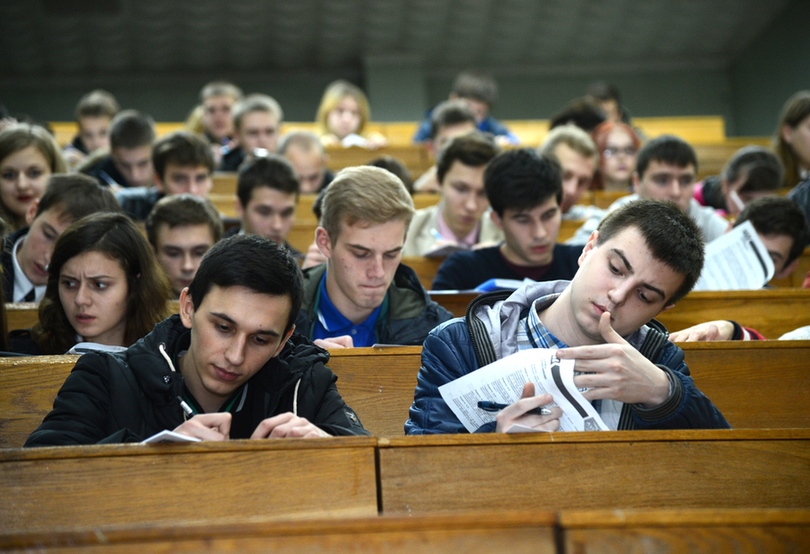 Більше свободи: В Україні трансформують вищу освіту