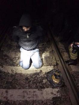 Под Харьковом пытались подорвать поезд на Донбасс