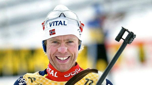 В расцвете сил ушел из жизни легендарный норвежский биатлонист