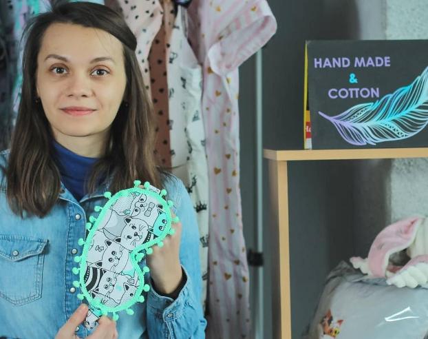 На Донетчине девушка создает одежду из экологически чистых материалов