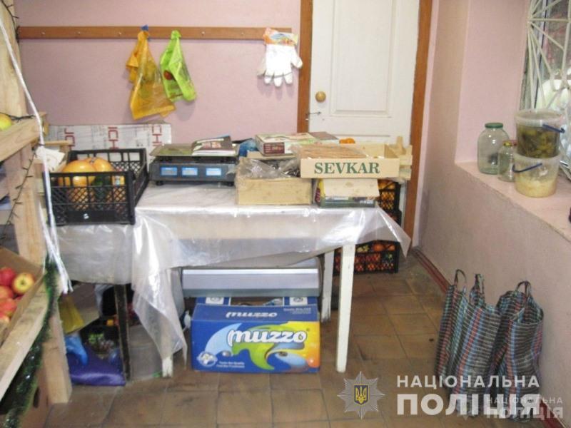 В Доброполье продавщица инсценировала разбойное нападение на свой ларек