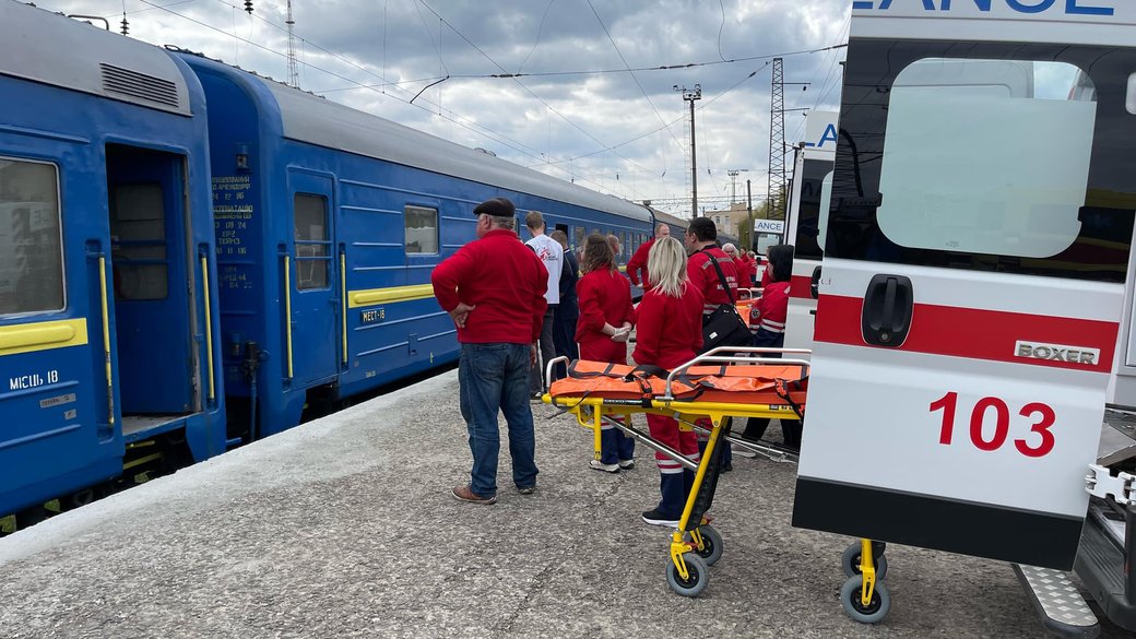 Из Донецкой области во Львов доставили 15 раненых