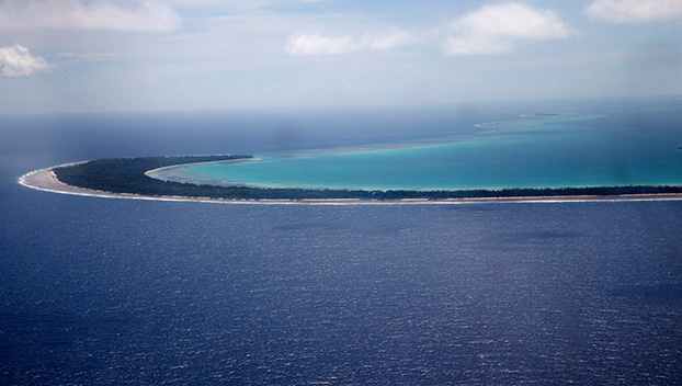 В Тихом океане исчез паром с 50 пассажирами на борту