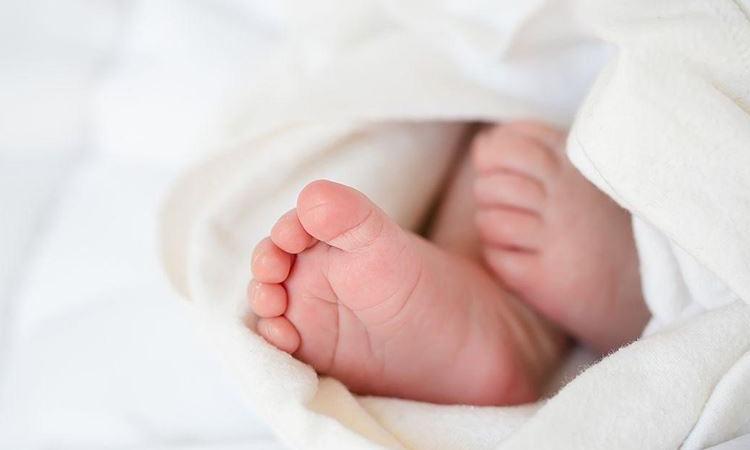 В Славянске за месяц наименьшее количество новорожденных с начала года