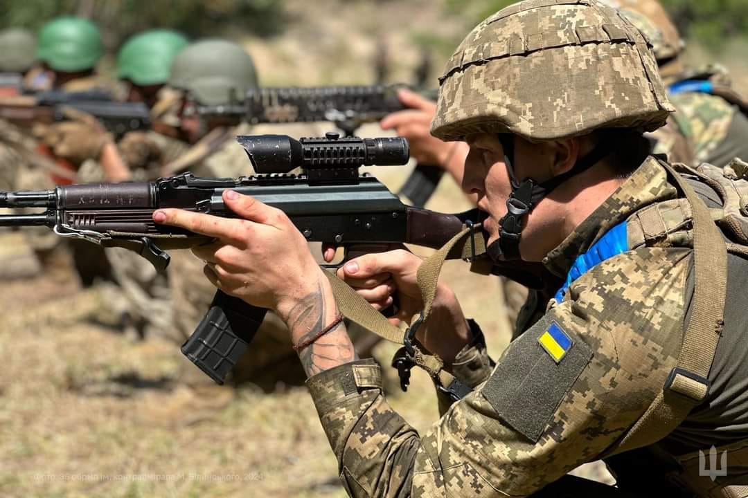 Найгарячіша ситуація залишається на Покровському напрямку: Зведення з фронту