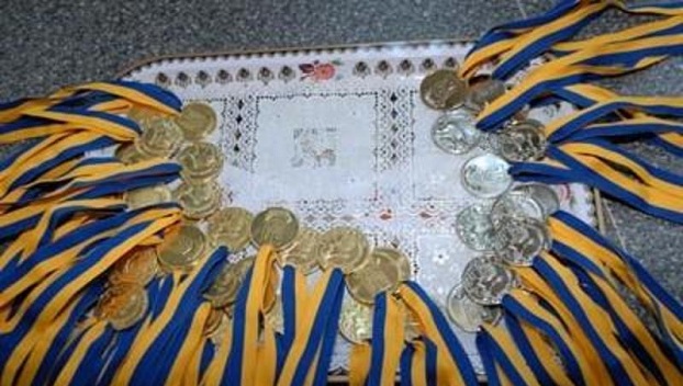 В Дружковке на золотые медали претендуют 33 выпускника