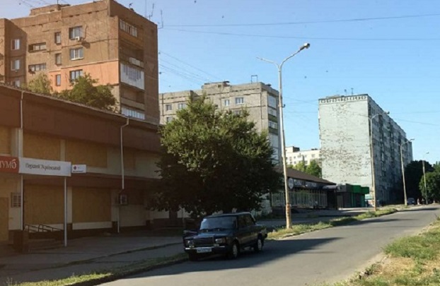 Сегодня. 5 августа, на заправках в Константиновке есть газ и бензин, бесплатно раздают хлеб горожанам