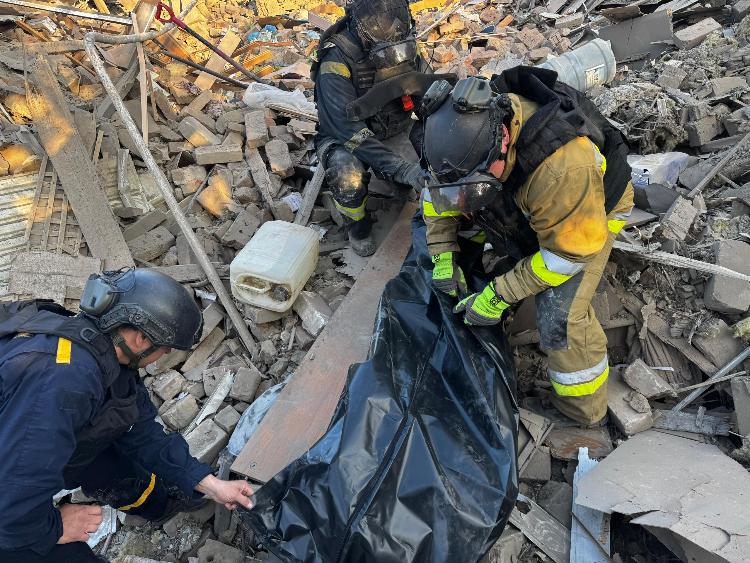 В Берестке Ильиновской громады из-под завалов изъяли тело