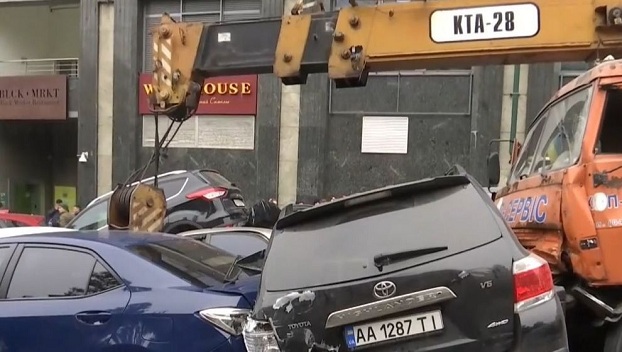 По факту ДТП с автокраном в Киеве было открыто уголовное дело 