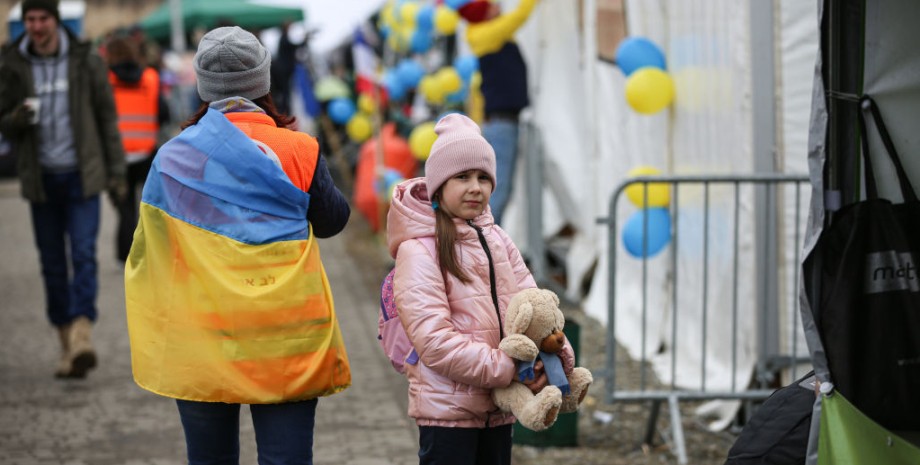Правительство Польши начнет ограничивать помощь для украинцев