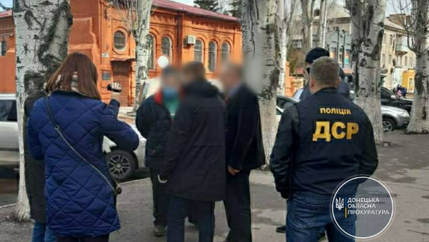 Высокопоставленный чиновник обвиняется в вымогательстве взятки в Славянске