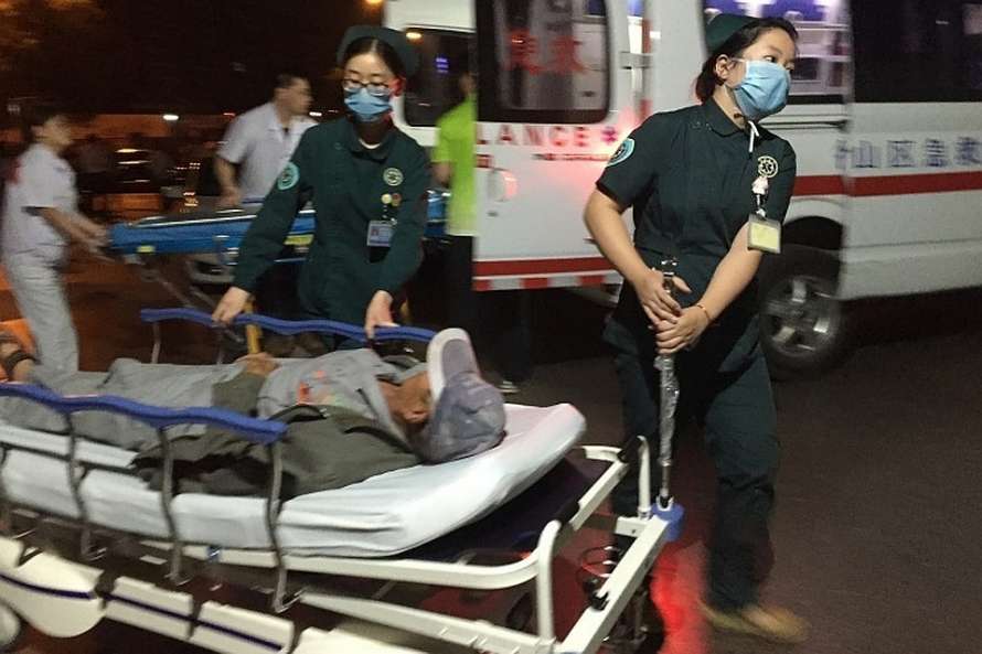 В Китае грузовик влетел в толпу на рынке: 10 погибших 