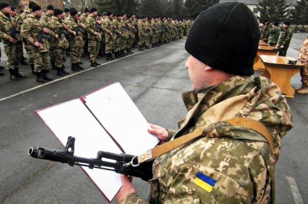 В Украине приостановлен призыв в армию из-за вспышки коронавируса