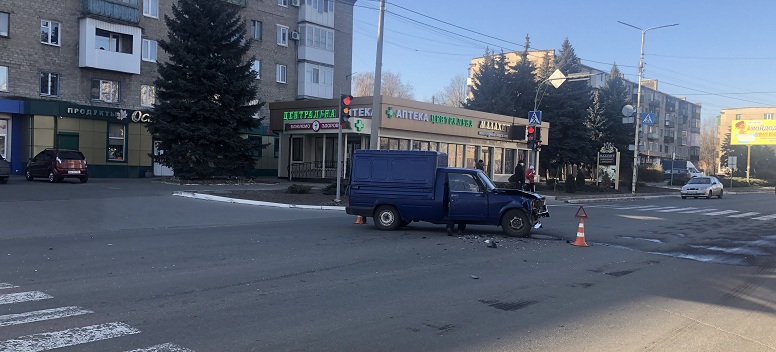 Очередное ДТП в Константиновке: Дорогу не поделили ВАЗ и ИЖ