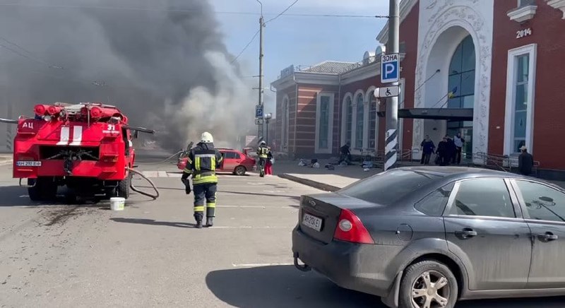Вокзал Краматорска обстреляли: десятки погибших и раненых. Фото. Видео