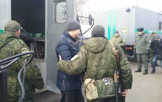 Украина и «ЛНР» провели обмен пленными на КПВВ «Майорское»