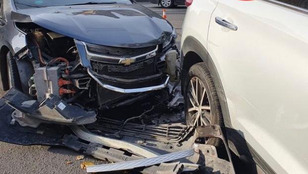 Пострадавшая девушка-водитель после ДТП в Мариуполе сбежала из больницы