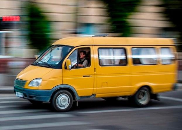 Общественный транспорт строго по пропускам: новые правила перевозки в Константиновке
