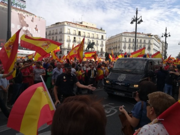 В Мадриде проходит демонстрация в поддержку единства Испании