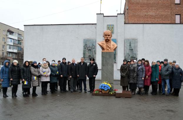 В Доброполье отпраздновали День Соборности Украины