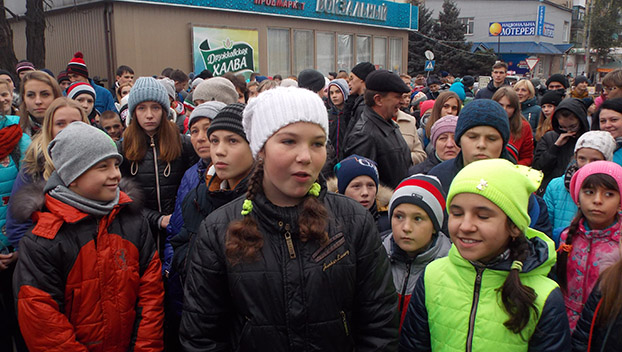 Область покинули триста детей через вокзал Константиновки