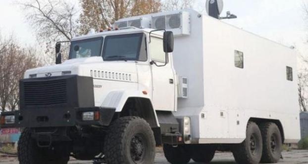 Газовики Костянтинівки отримали броньоване авто для ліквідації наслідків обстрілу