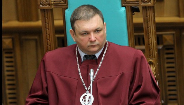  Глава КСУ Шевчук просит народных депутатов проверять, соответствуют ли их законопроекты нормам Конституции