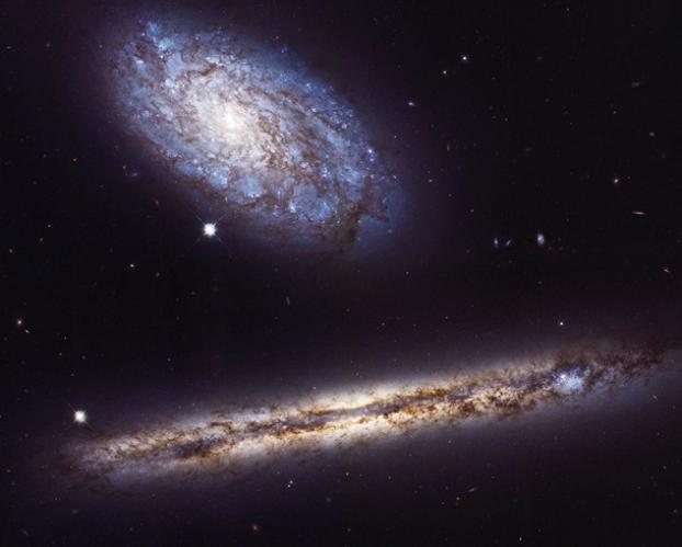Невероятные снимки с телескопа Hubble показали в НАСА