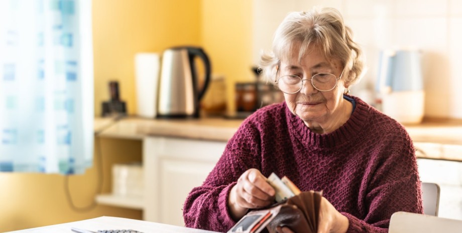 Кому из жителей Константиновки могут внепланово повысить пенсию по заявлению в ПФУ