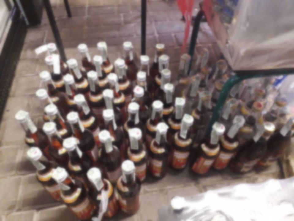 В Торецке и Краматорске из магазинов изъяли 700 бутылок фальсификата