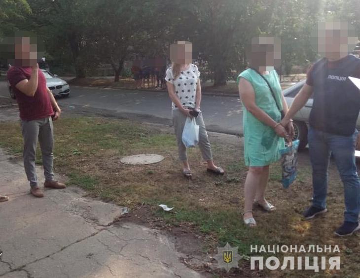 В Донецкой области чиновница Госгеокадастра вымогала взятки