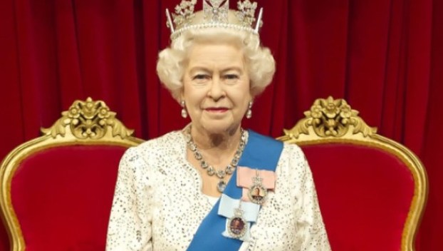 Королева Елизавета II отменила рождественское путешествие из-за болезни 