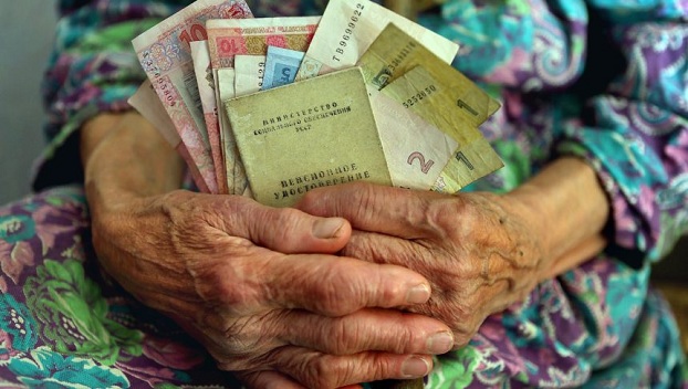 Украинцам смогут поднять пенсии 