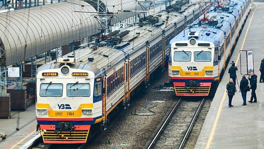 В Донецкой области отменяется ряд пригородных поездов