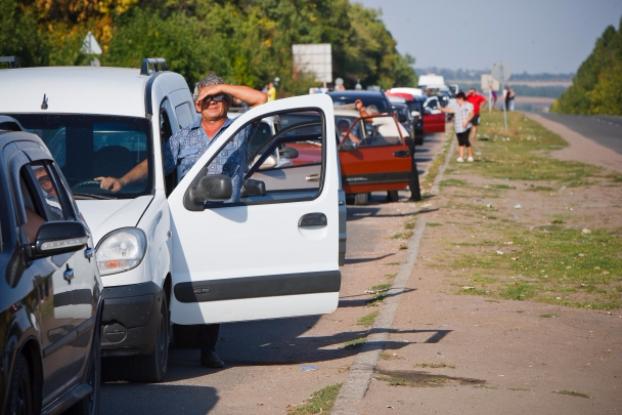 Ситуация в пункте пропуска «Зайцево» 24 августа: традиционные километровые очереди