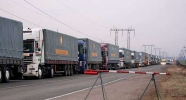 Гуманитарный штаб: Самая большая в декабре автоколонна на пути в Донецк