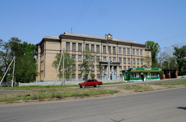 Школа № 15 в Константиновке сохранила свой статус