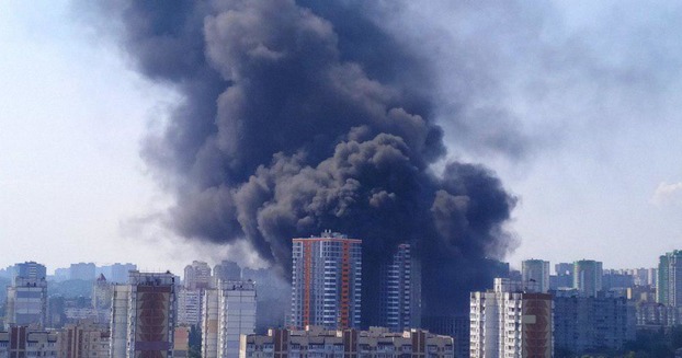 В Киеве произошел масштабный пожар в новостройке