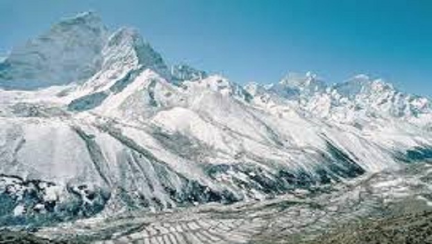 В Гималаях пропала группа альпинистов
