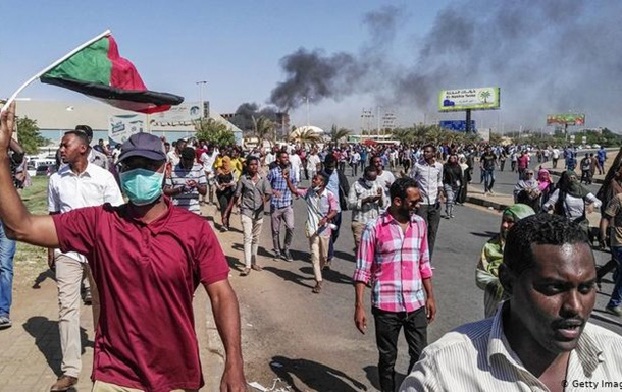 В Судане прошли митинги против действующего президента
