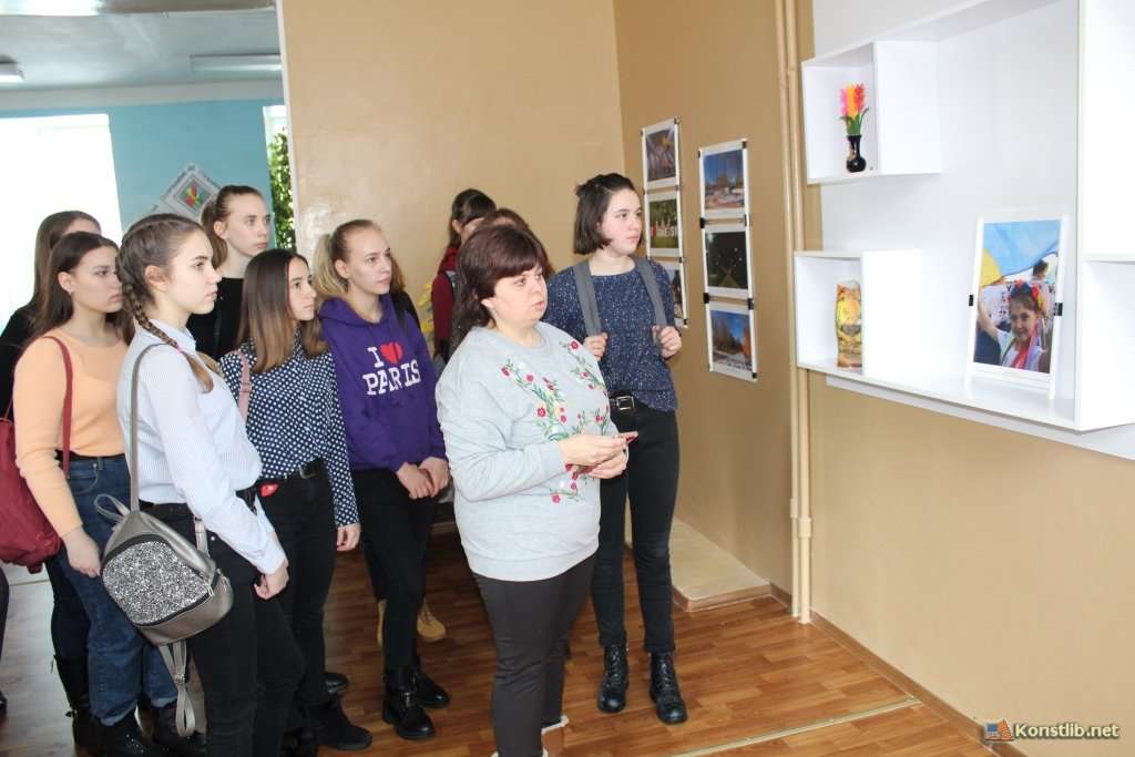Жителям Константиновки показали «Донеччину у фокусі змін»