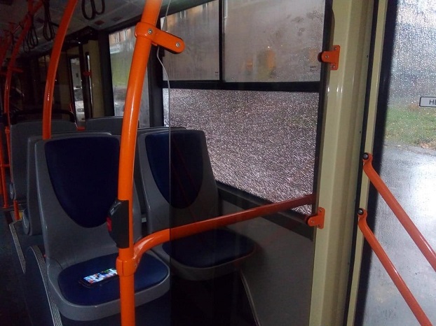 Без пострадавших, но с убытками: в Днепре обстреляли троллейбусы и маршрутку