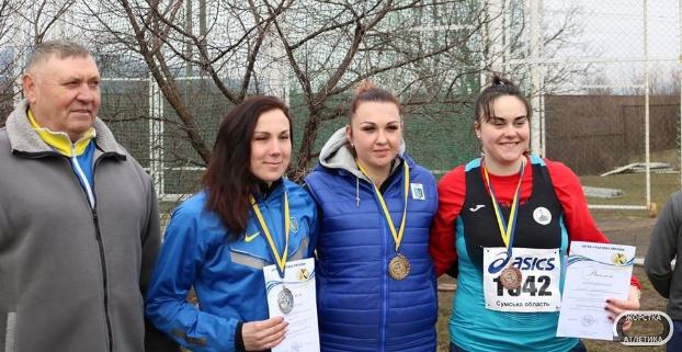 Победителями зимнего чемпионата Украины по метаниям стали спортсмены из Бахмута