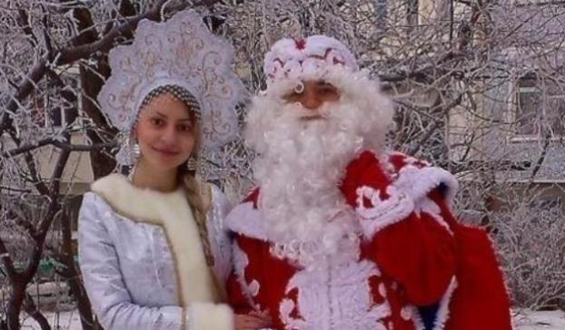 Сколько стоит поздравление Деда Мороза и Снегурочки в Мариуполе