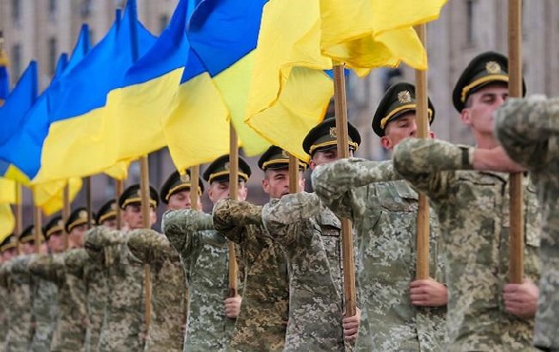 52 процента украинцев готовы защищать страну с оружием в руках — опрос
