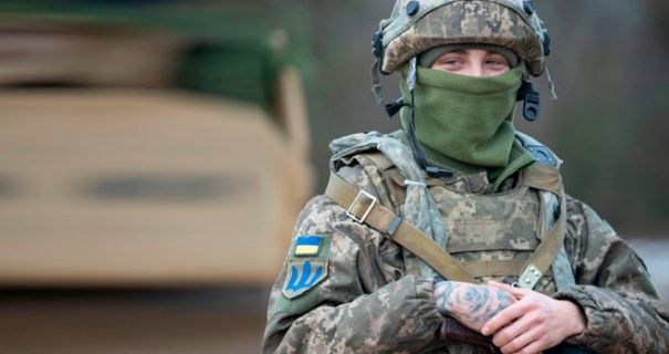 Рада приняла закон о доплатах военным в размере 30-100 тыс. грн