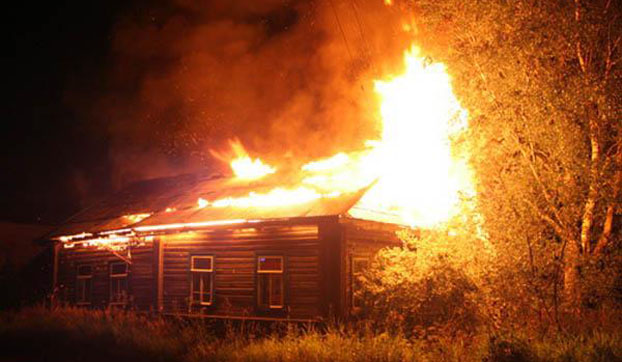 В поселке Щербиновка в собственном доме сгорел пенсионер